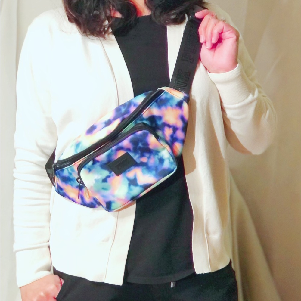 Victoria’s Secret Pink Oversized Belt Bag